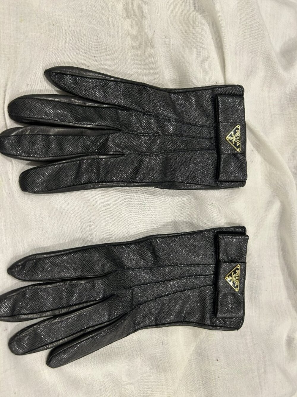 Authentic PRADA Women's Gloves (Used)